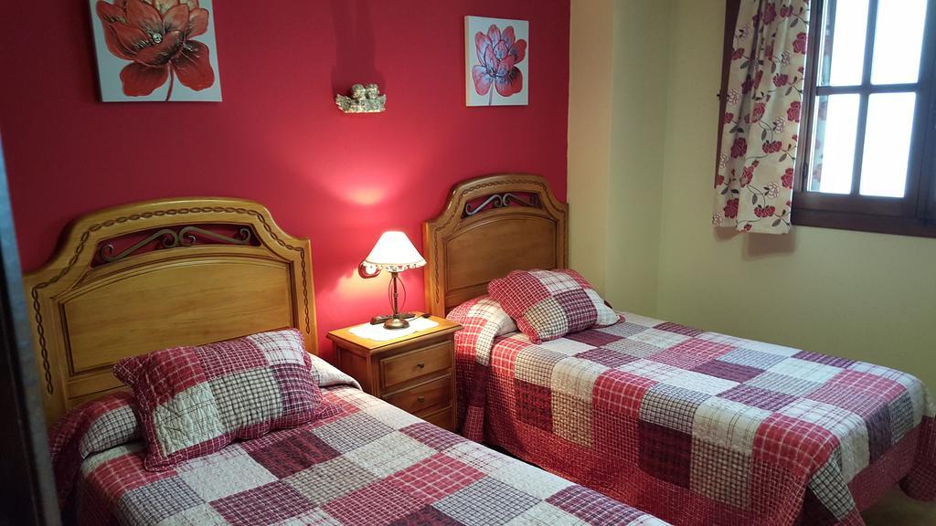 Apartamentos Rurales Tauro Cabezuela Del Valle Eksteriør billede